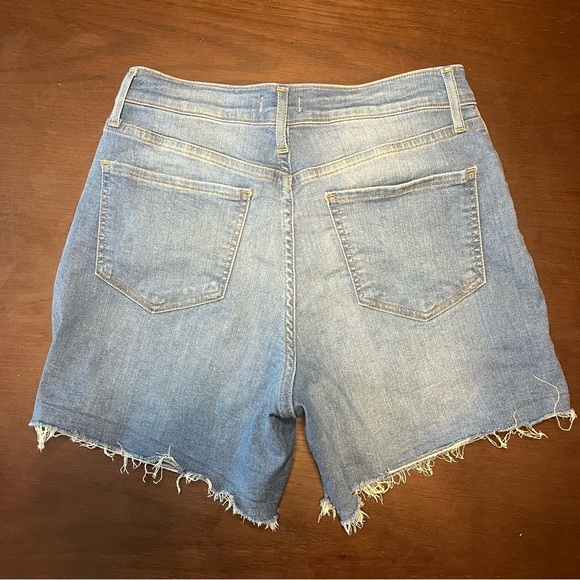 Express women’s Shortie High Rise Hyper Stretch shorts. Size 6. - Picture 7 of 7